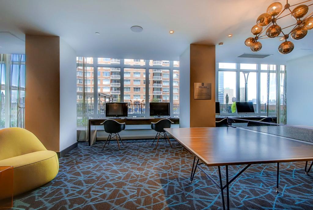 Bluebird Suites In Jersey City Exterior foto